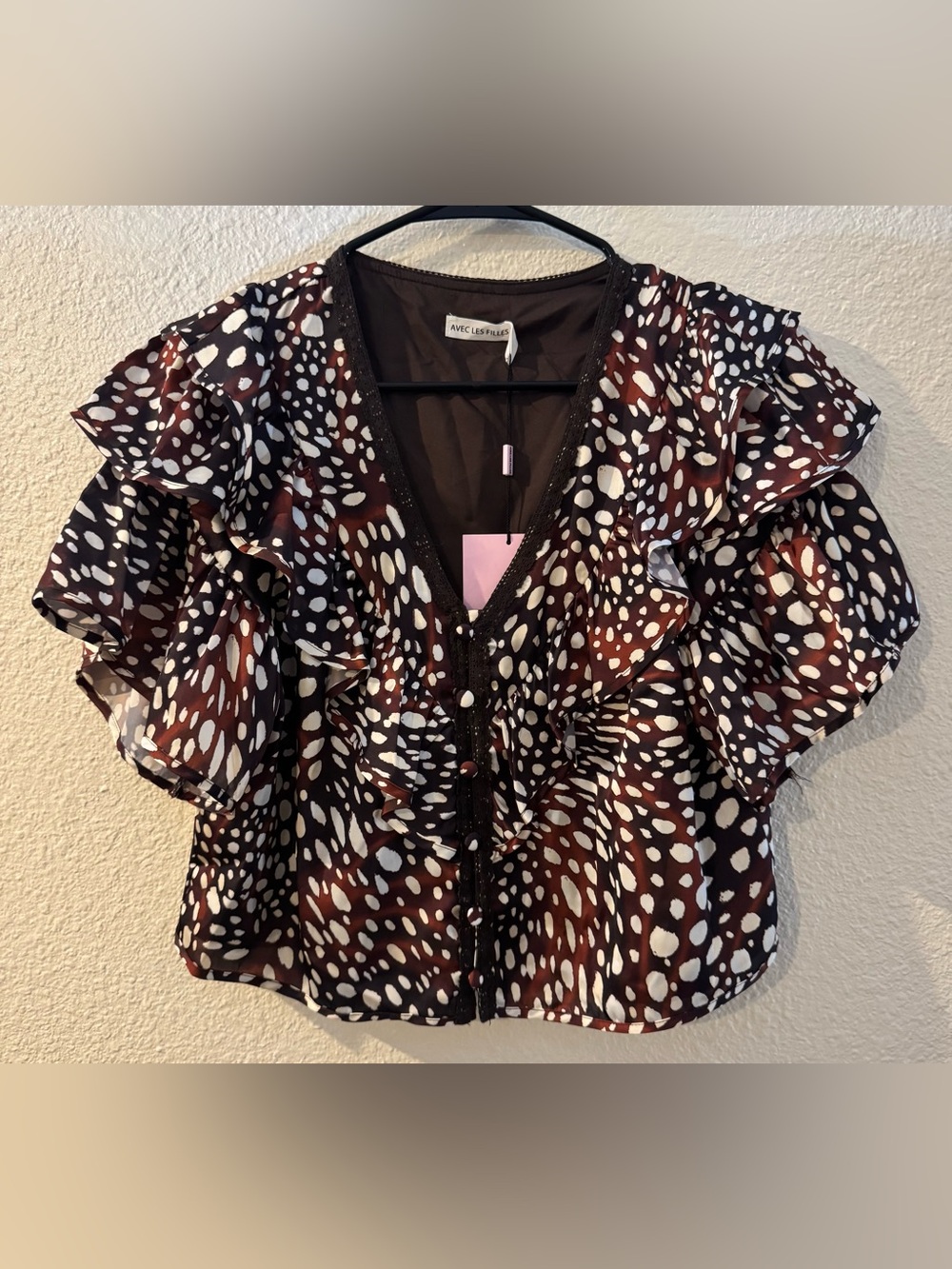 NWT Avec Les Filles Brown and White Ruffle Dot Button-Front Blouse